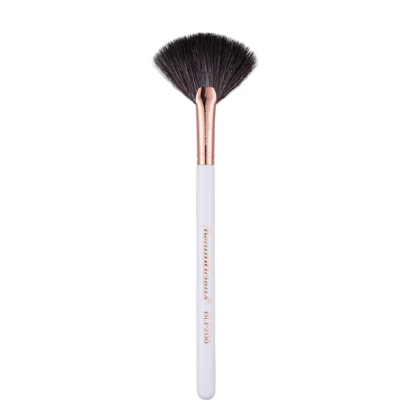 BEAUTILICIOUS Fan Brush (Face & Body) – BLF 206