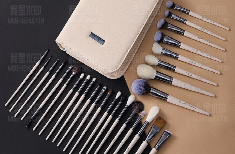 LASHUP 28pc Brush Set
