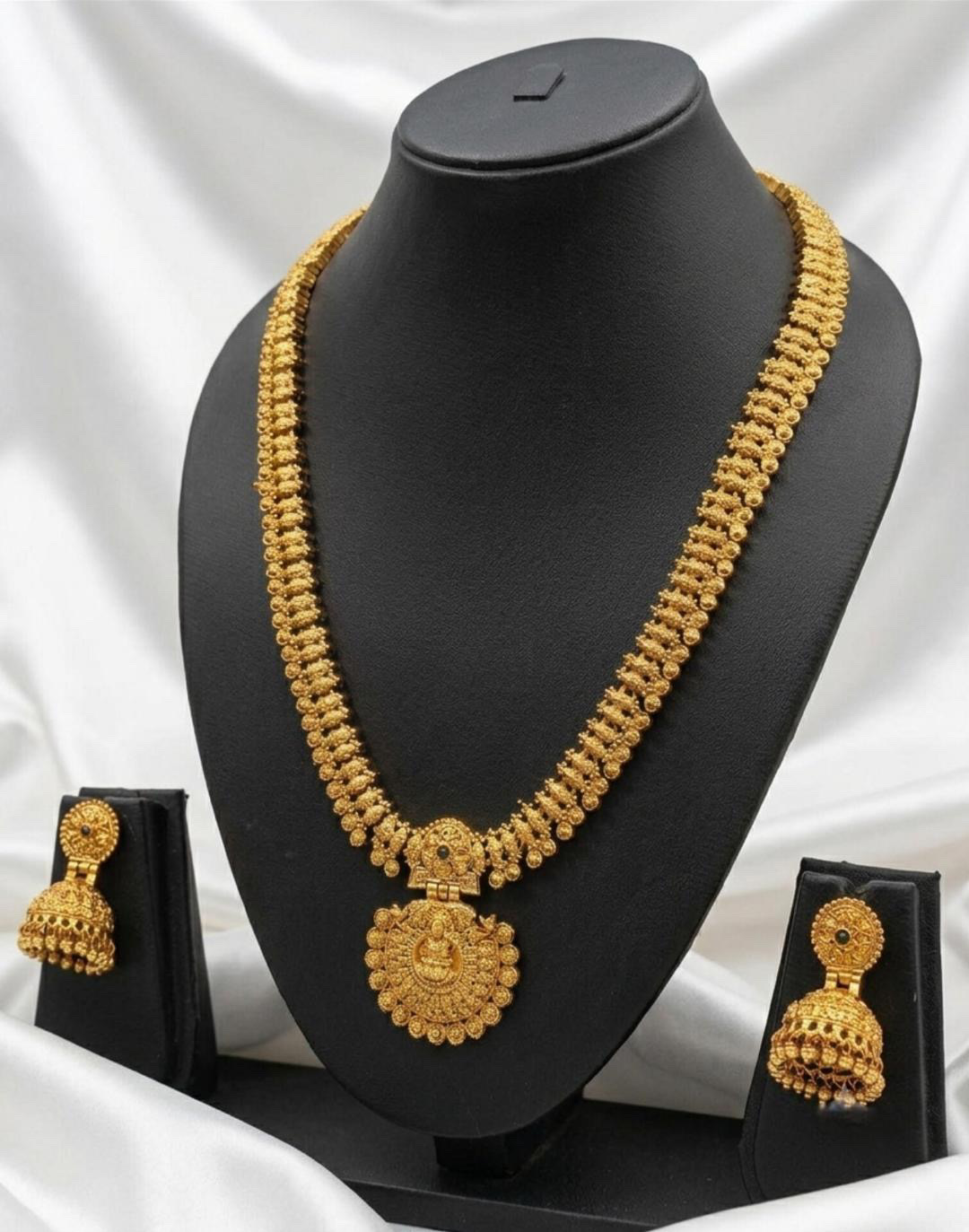 Divine Lakshmi Temple Antique Gold Polish Necklace Set - Image 2