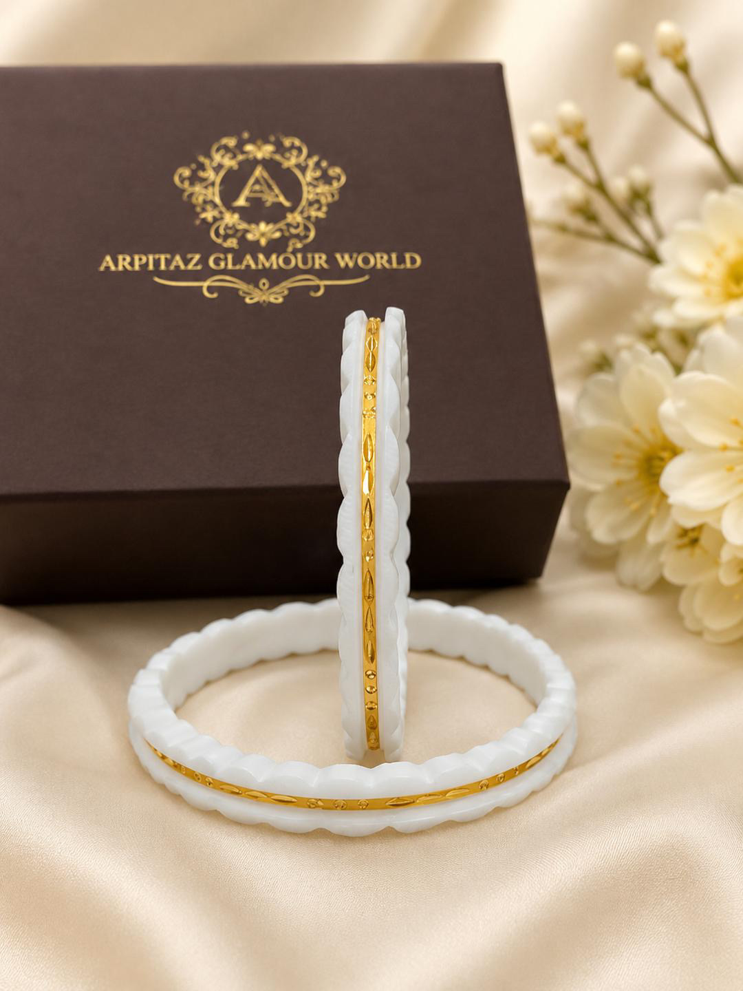 Gold Look Shakha – Elegant White Shakha with Delicate Gold Detailing 2.4 Size