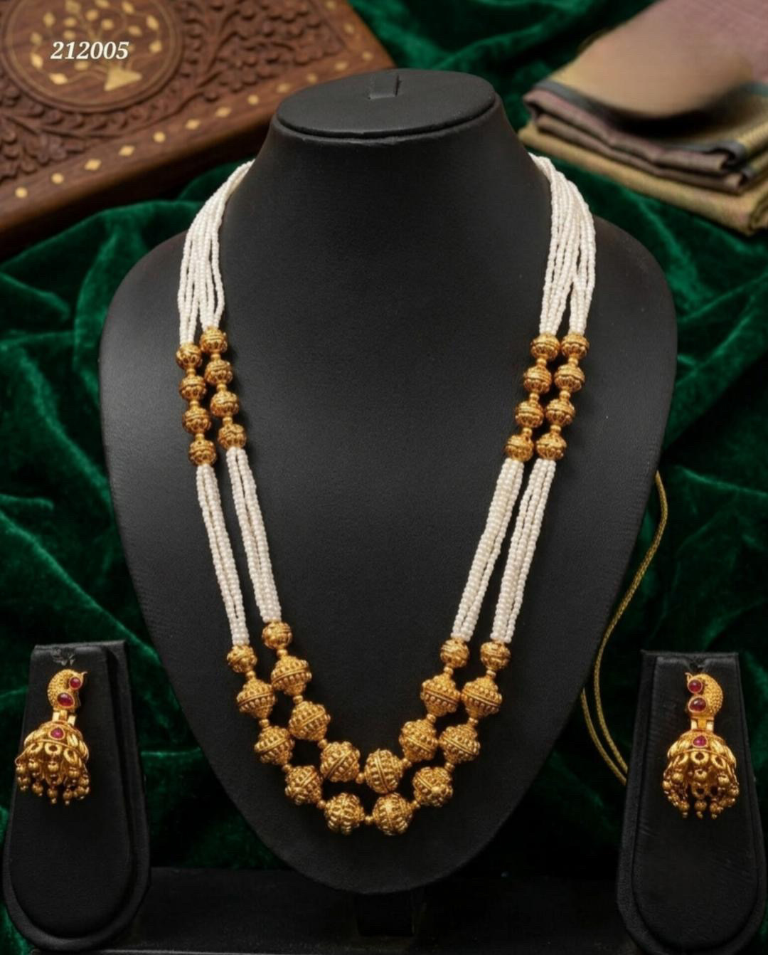 Royal Pearl Bead Hteritage Necklace & Jhumka Set